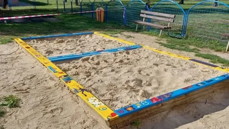 Obnovené pieskovisko z projektu Veselé pieskoviská na Terase
