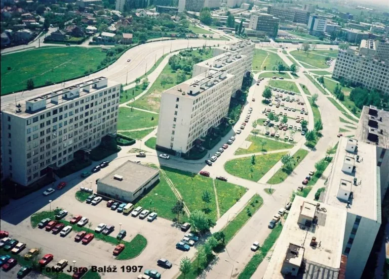 Letecký pohľad na sídlisko Terasa, archívna fotografia z roku 1997